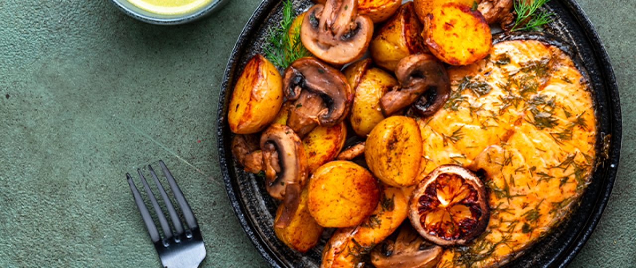 Mo: Spießbraten mit Kartoffeln